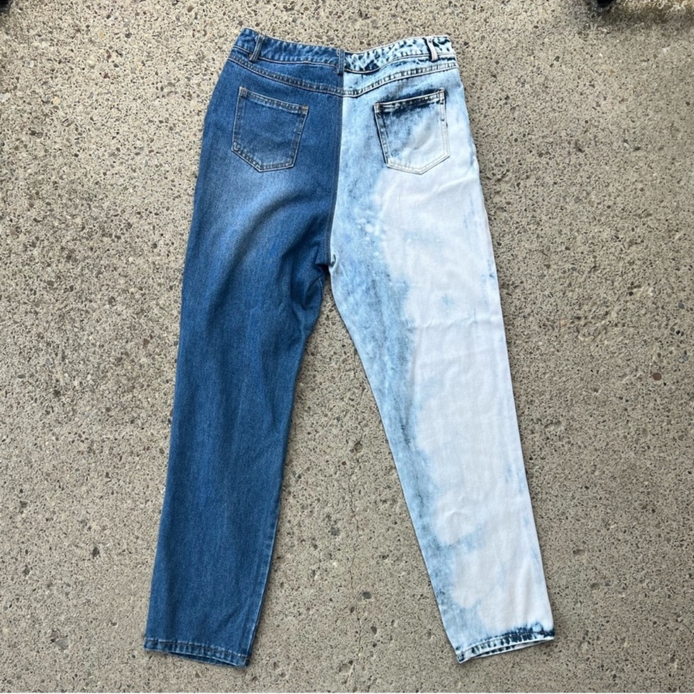 Light Dark Wash High Waisted Distressed Jeans Large New with Tag - Picture 2 of 2